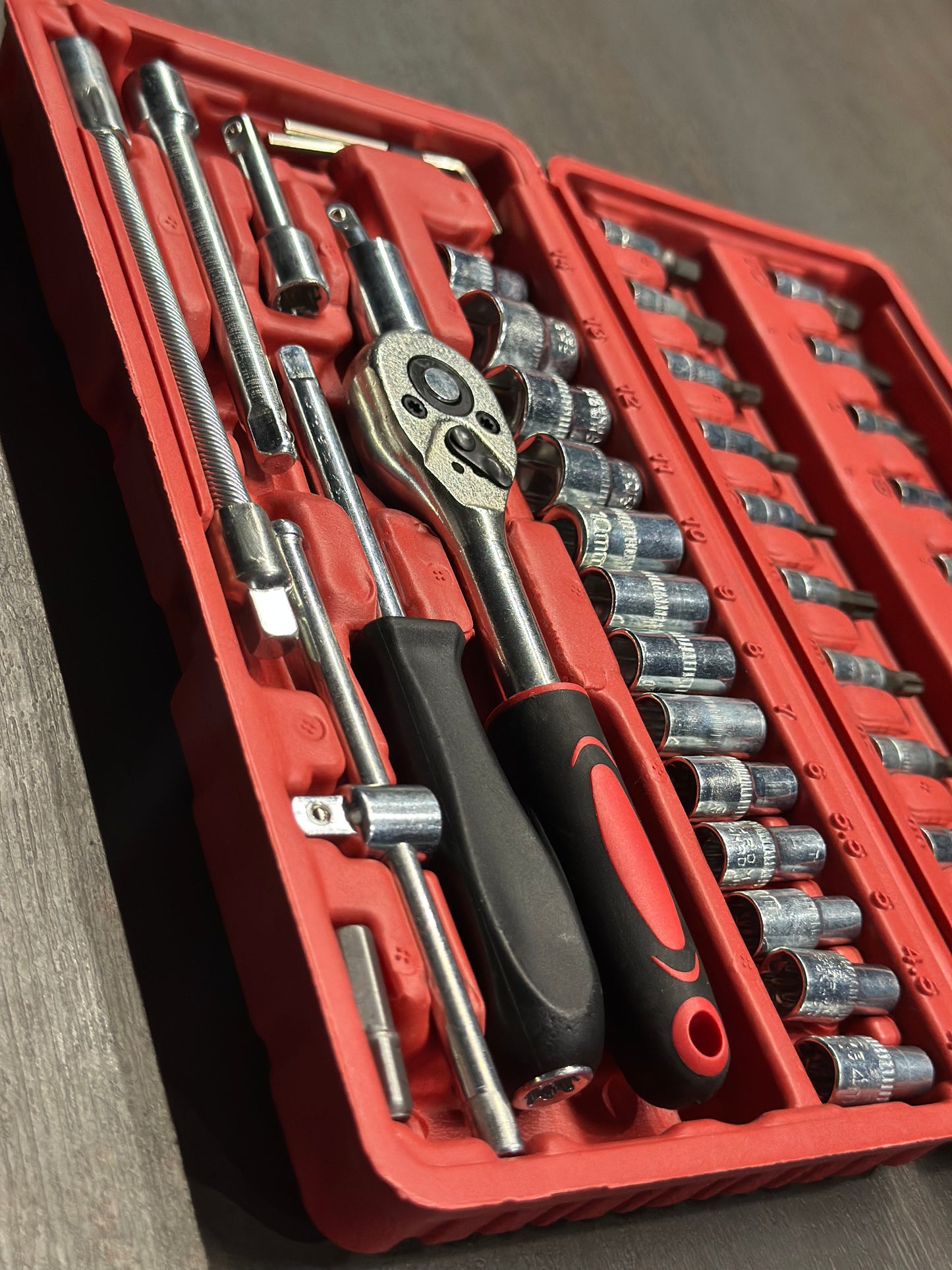 46 pcs Socket Wrench Set 1/4"Drive Metric Mechanic Tools Kit